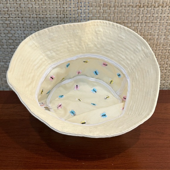 🌟HP🌟NWOT Urban Outfitters Butterfly Embroidered Yellow Canvas Bucket Hat - Picture 5 of 8